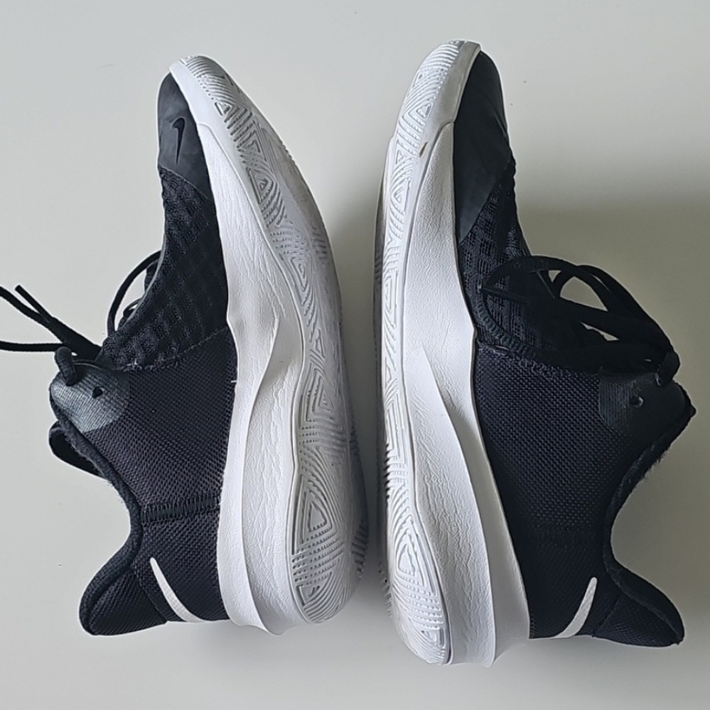 Nike Hyperspeed Court Athletic Volleyball Sneakers - Picture 6 of 10